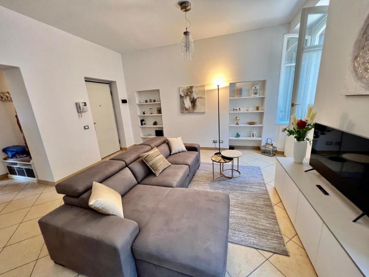 Divina Luxury Apartment With Jacuzzi Near The Lake Como Eksteriør bilde