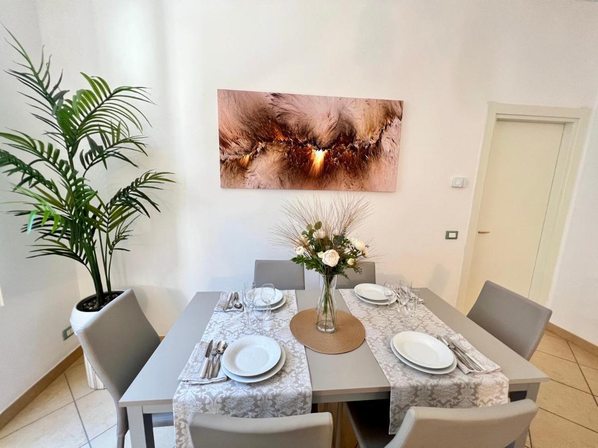 Divina Luxury Apartment With Jacuzzi Near The Lake Como Eksteriør bilde